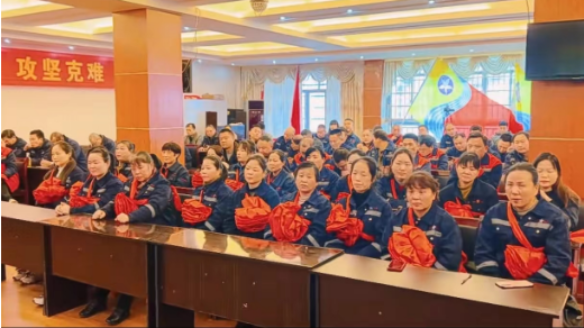 娄底j9国际站官网首页直达实业表彰“三八红旗手”